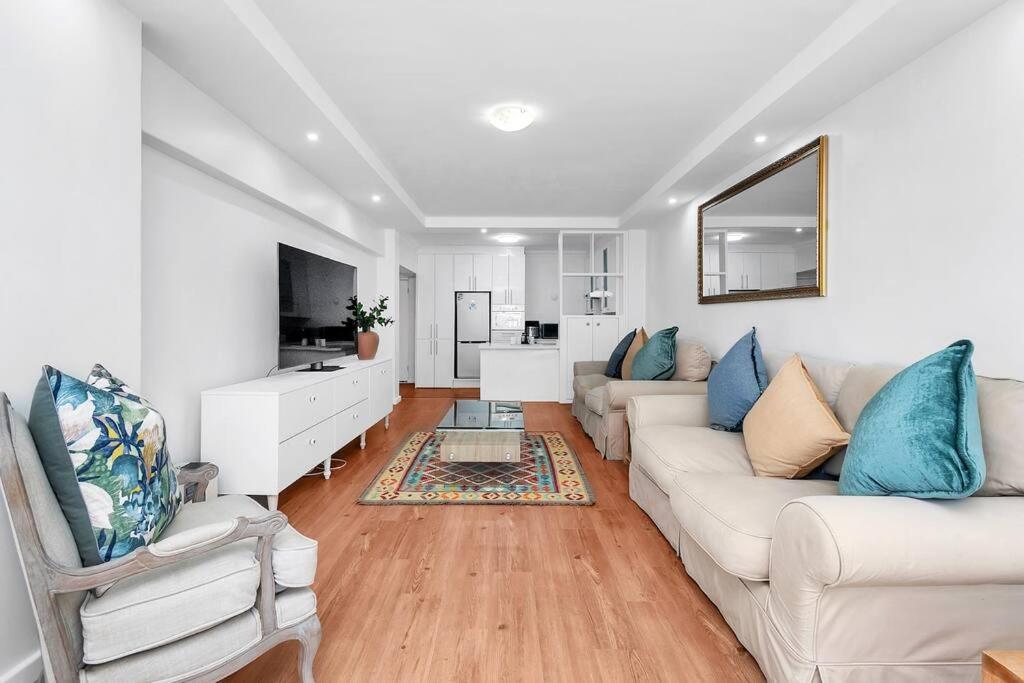 Coastal Comfort 2-bedroom In Mouille Point Apartment *