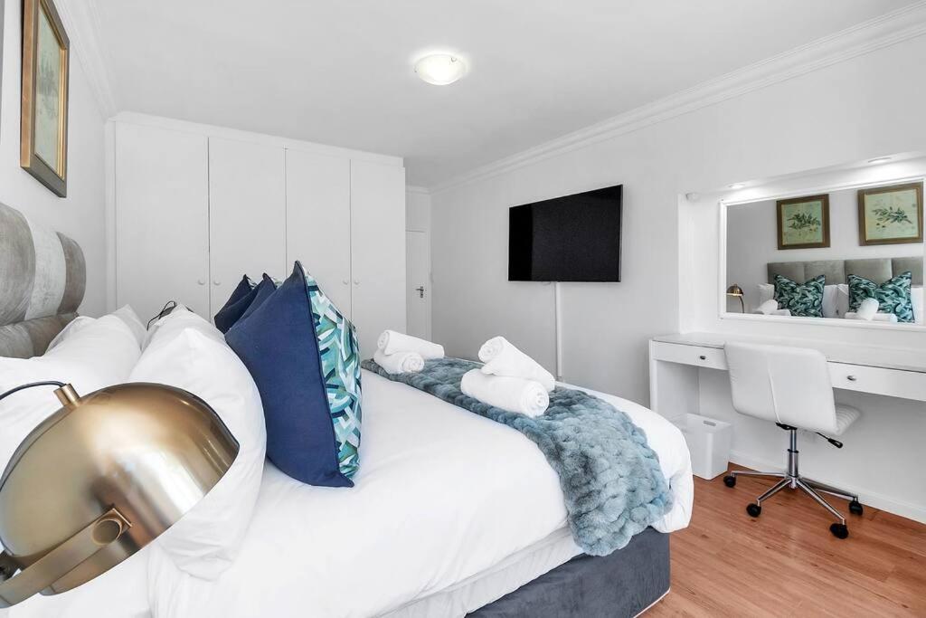 Coastal Comfort 2-bedroom In Mouille Point Apartamento